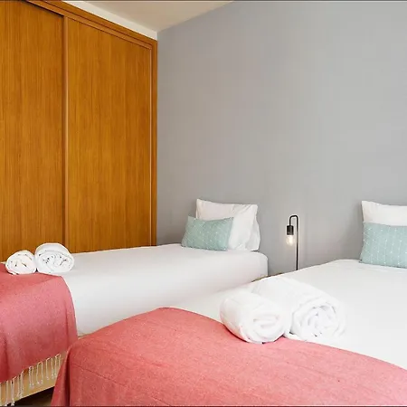 Dream 2bdr W/pool By Lovelystay Apartment Alvor