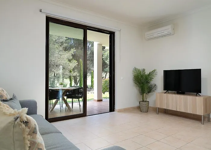 Dream 2bdr W/pool By Lovelystay *