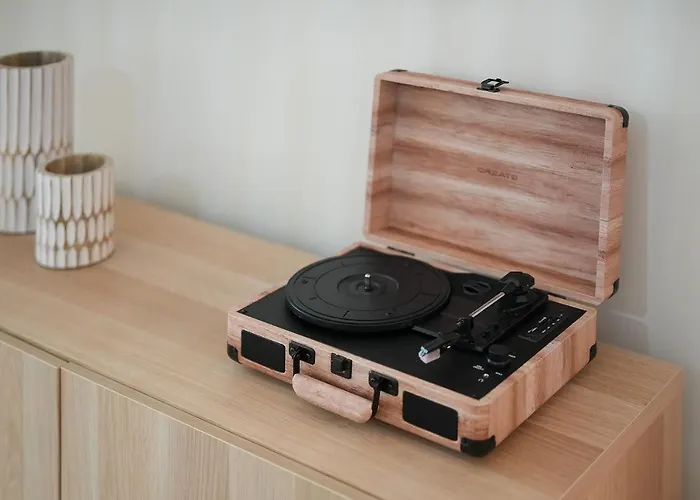 Dream 2bdr W/pool By Lovelystay 알보르